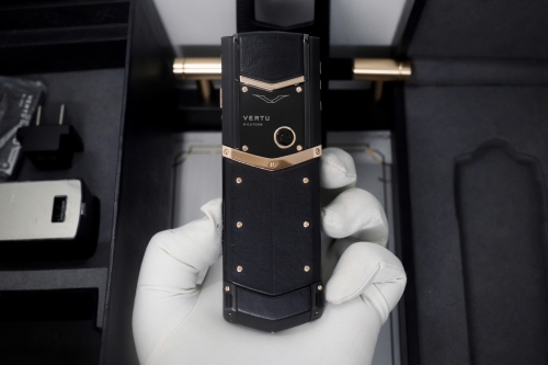 Signature S Pure Black Mix Gold